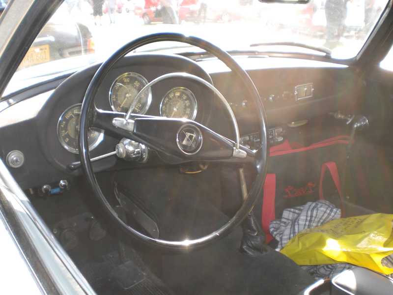 Illustration for article titled Lots of Pictures of the Cool Cars of France and Italy in Van Nuys, CA Yesterday Part 1